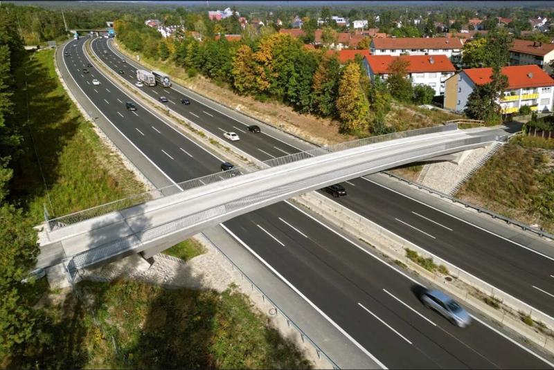 SGL carbon fiber helps reinforce milestone highway bridges in Germany